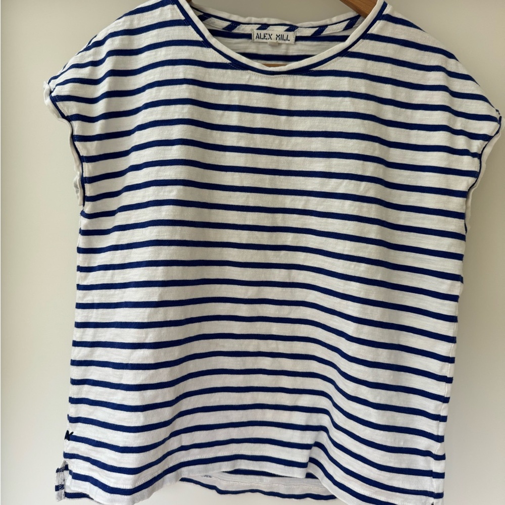 Alex Mill Blue/White Striped Muscle Tee. Size Medium.